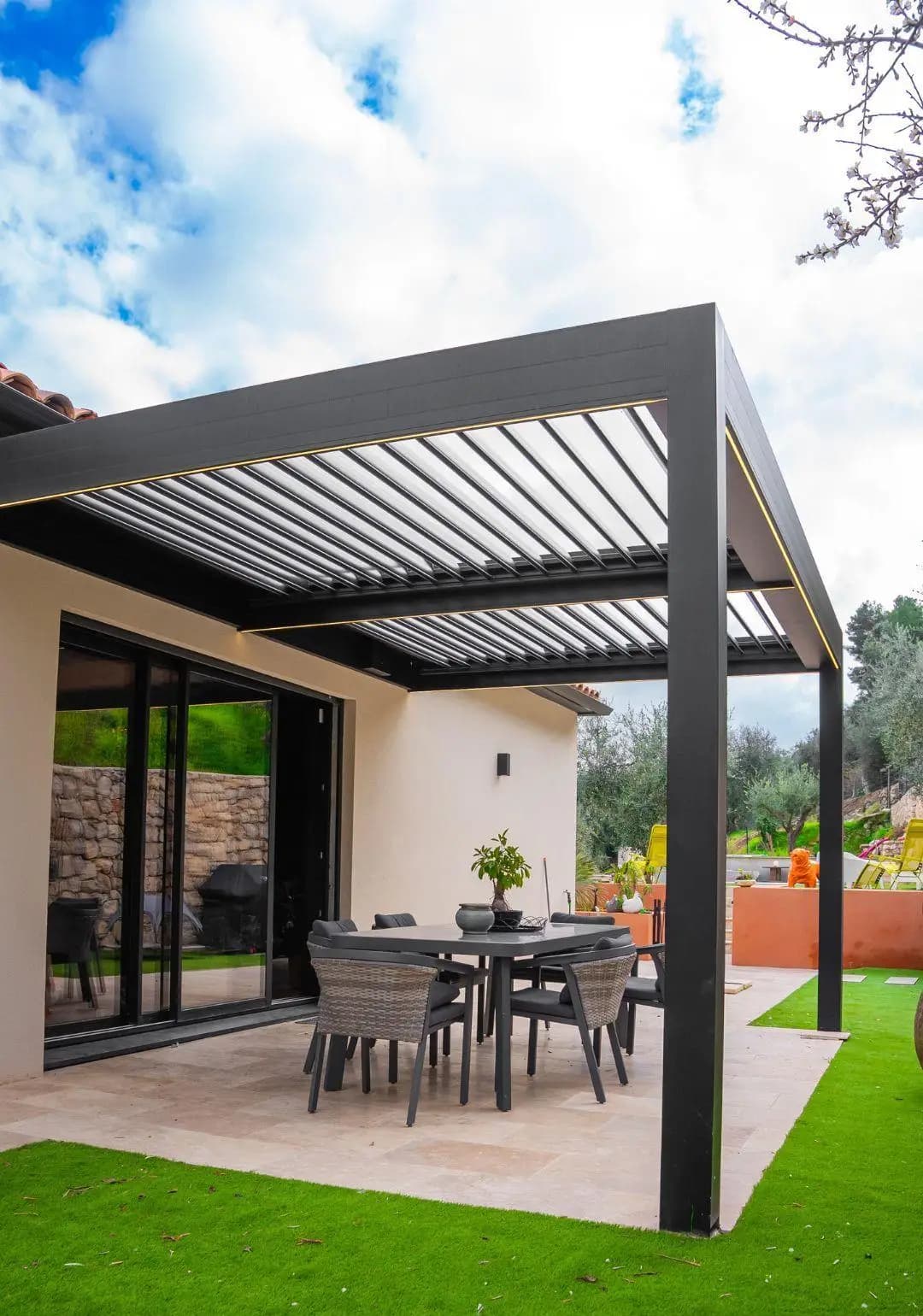 Jardin extérieur Villa toit cour électrique réglable persienne système de Protection solaire Gazebo bioclimatique persiennes en aluminium Pergola