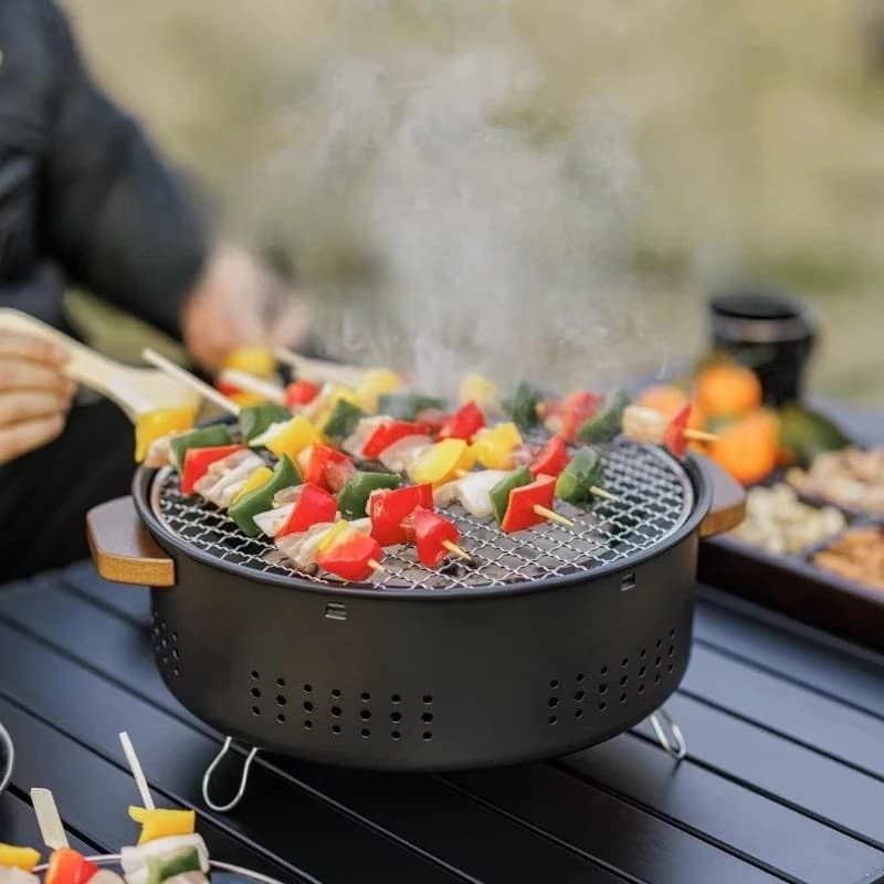 Matériel de camping, barbecue d'extérieur