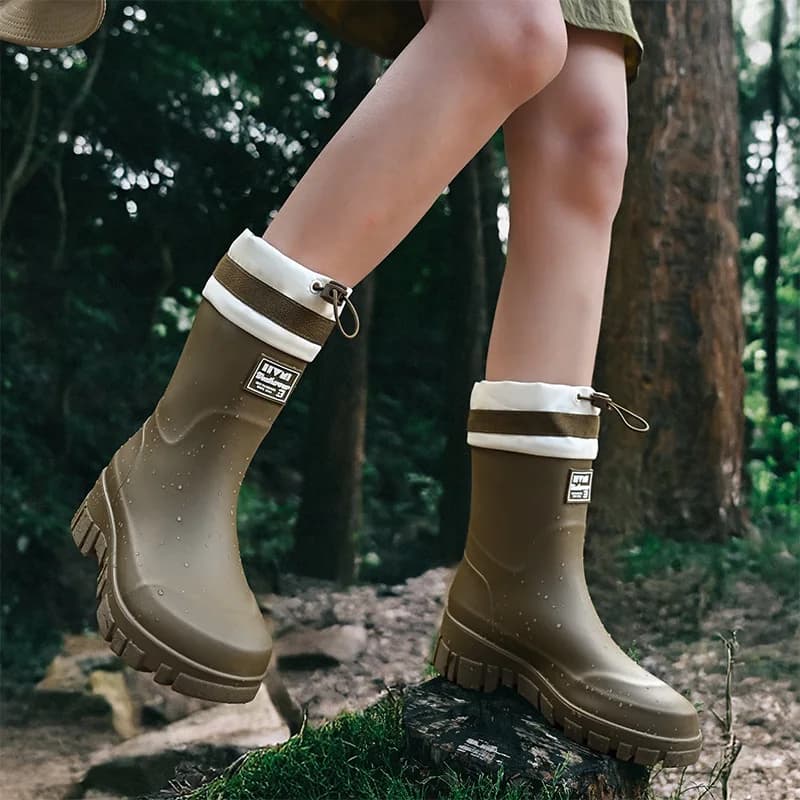 Bottes de pluie imperméables pour femmes, mi-mollet, en PVC, à tube haut, antidérapantes pour la cuisine, chaussures de pluie tendance, bottes en caoutchouc à plateforme