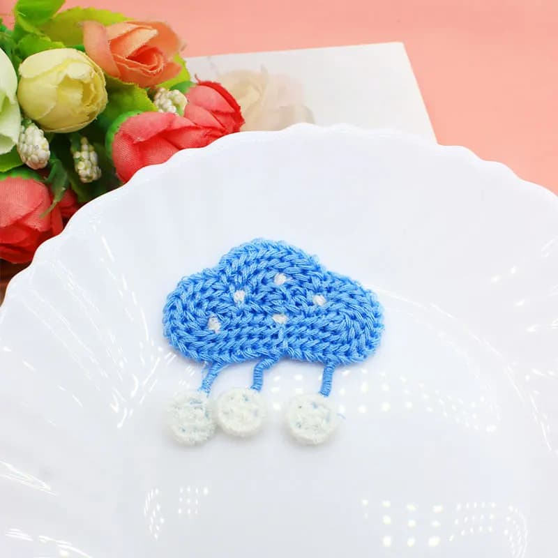 Nuage pluvieux de dessin animé brodé tricoté, 40 pièces, pour bricolage de vêtements, chaussures et chapeaux, Appliques de décoration
