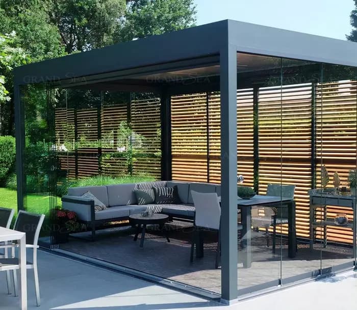 Système de toit à persiennes motorisé pour jardin extérieur Pergola bioclimatique