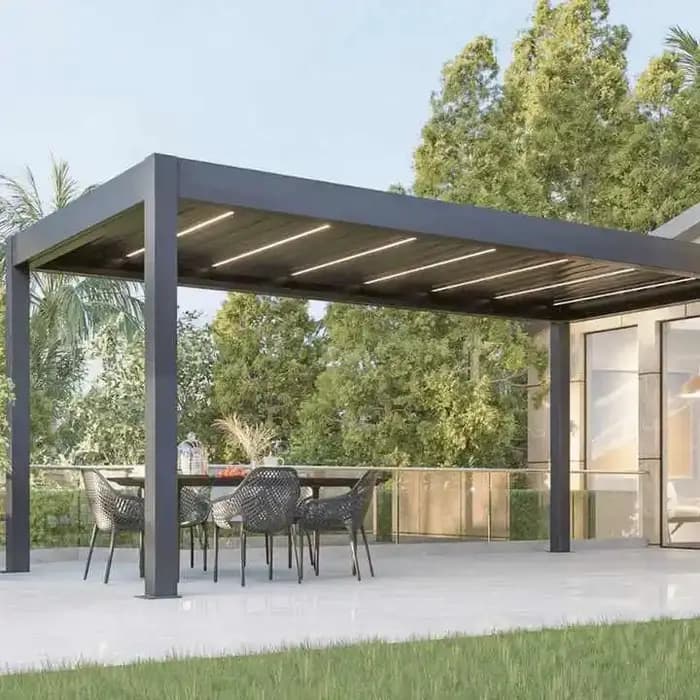 Pergola électrique à persiennes en aluminium
