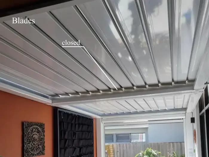 Produit très vendu : Pergola bioclimatique motorisée en aluminium de différentes tailles